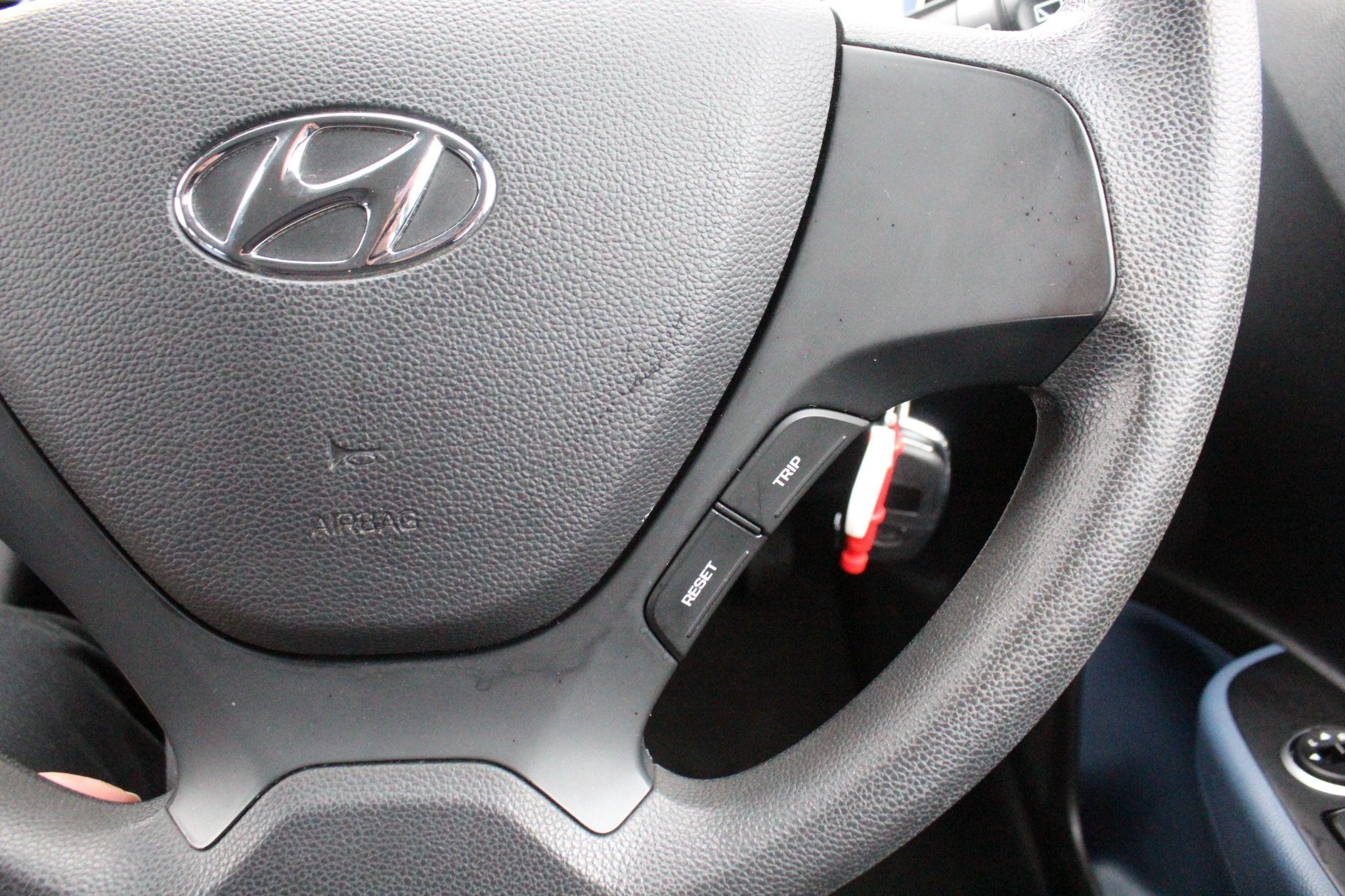 Hyundai i10 Image 15