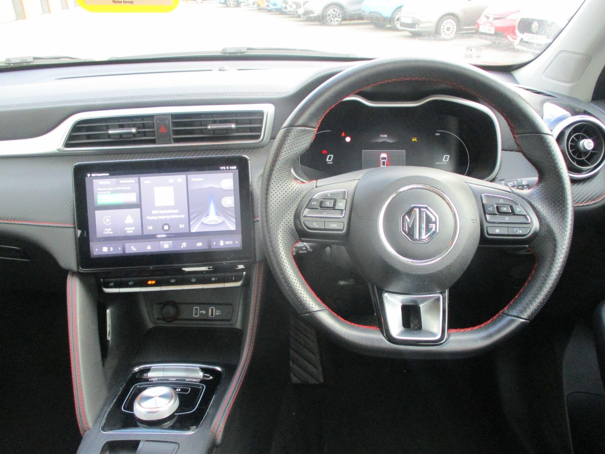 MG ZS Image 12