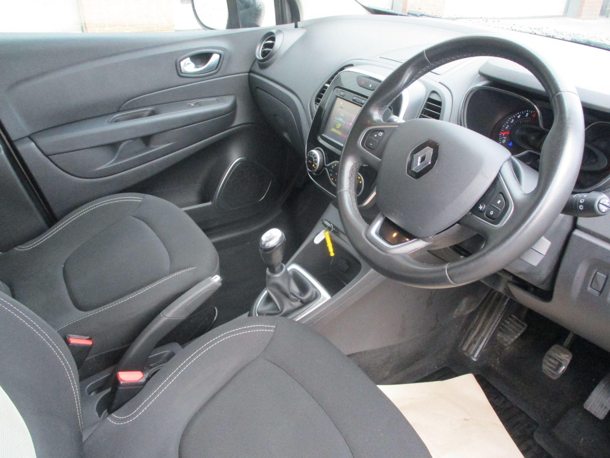 Renault Captur Image 10