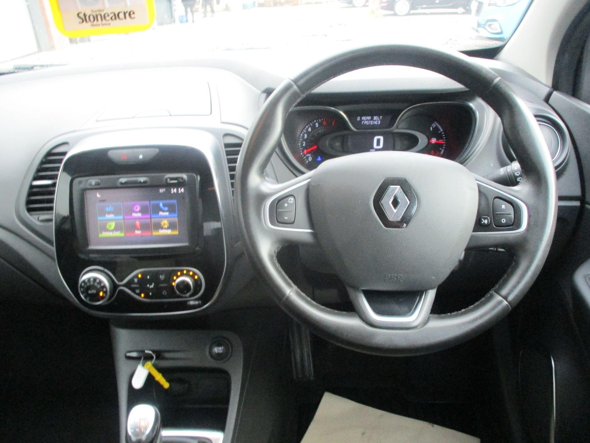 Renault Captur Image 12