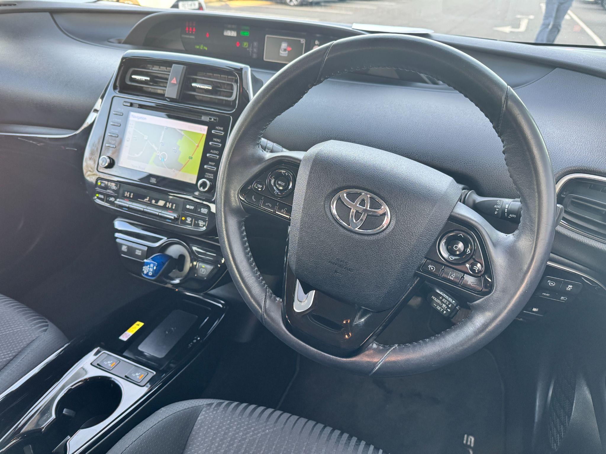 Toyota Prius Image 18