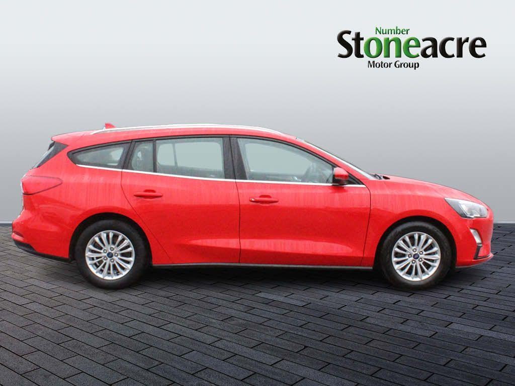 Ford Focus Image 2