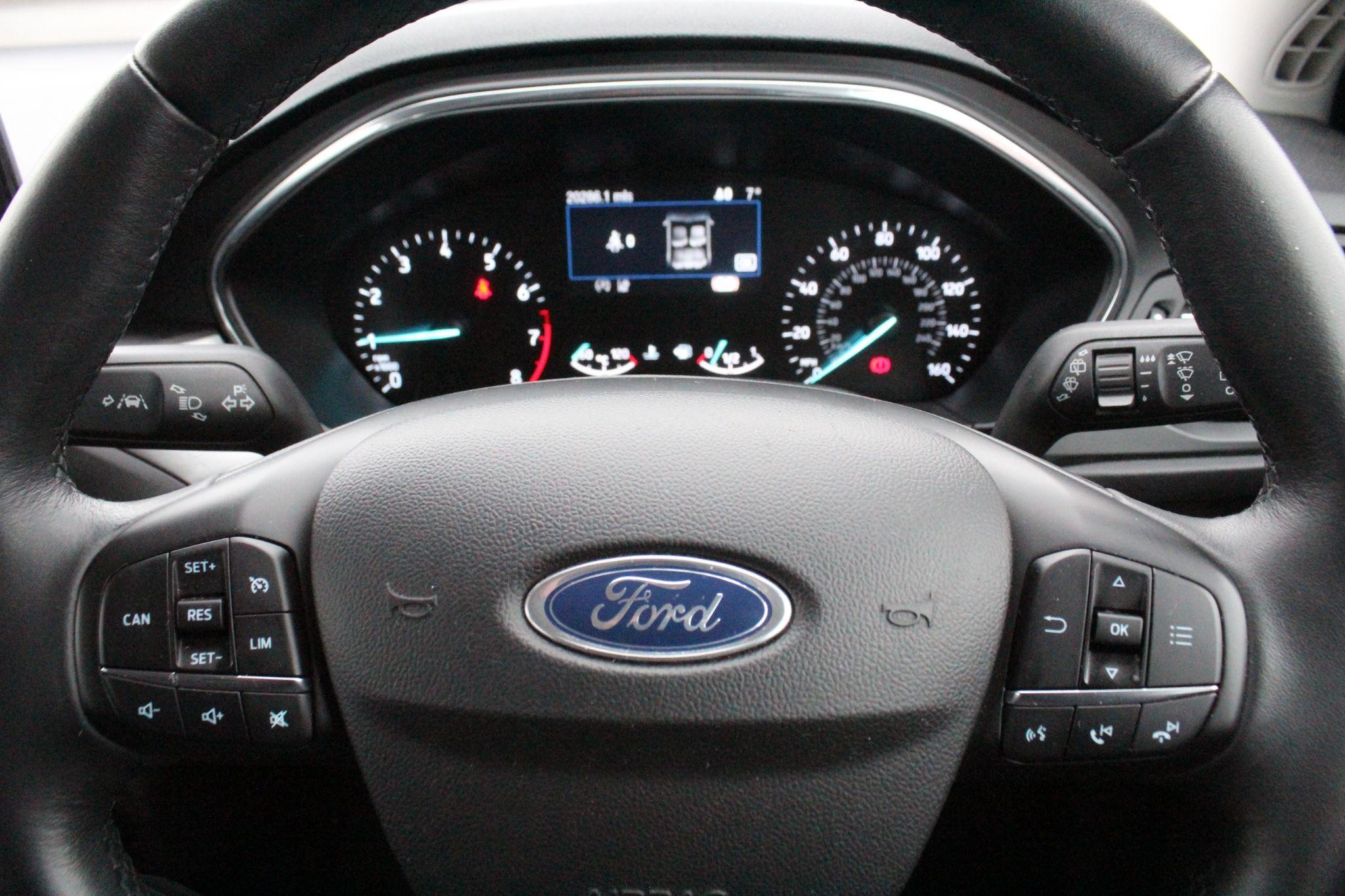 Ford Focus Image 15