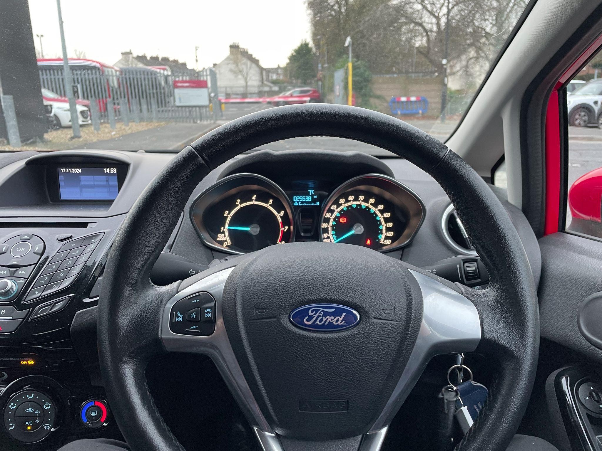 Ford Fiesta Image 16