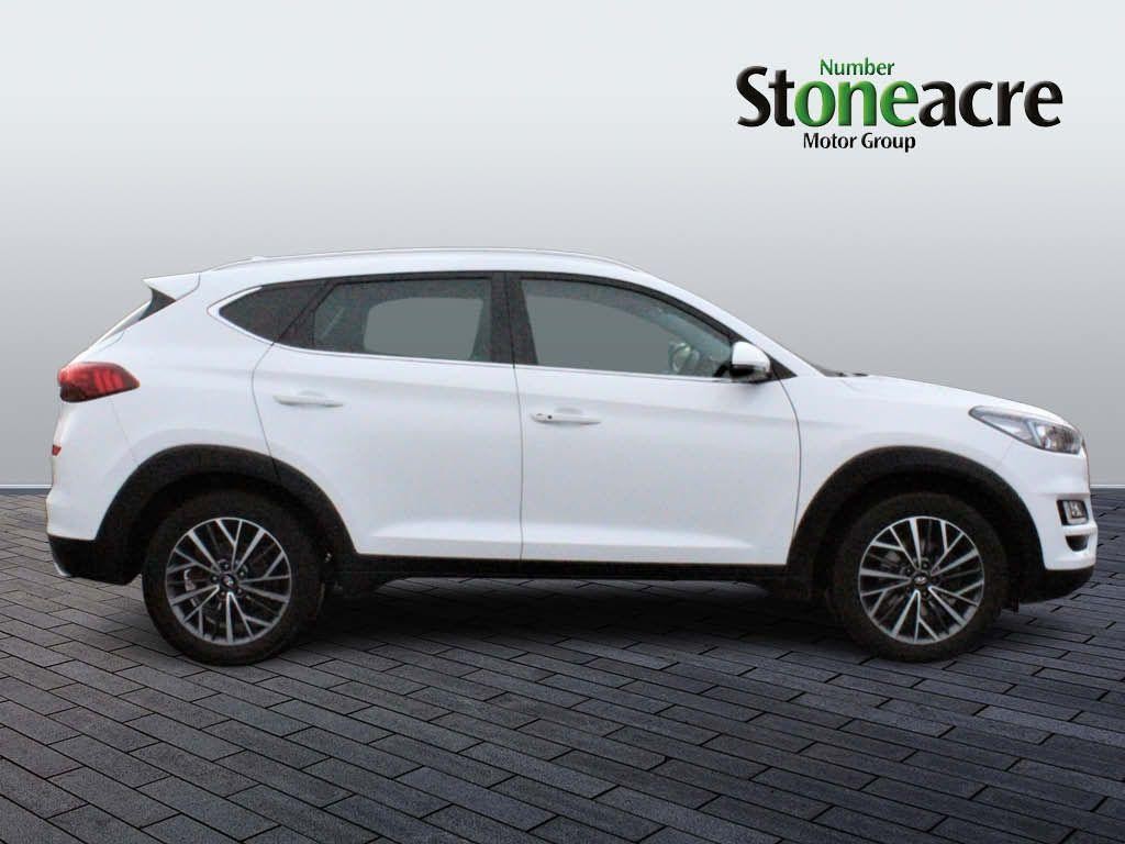 Hyundai TUCSON Image 2