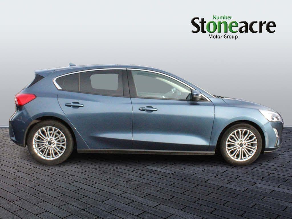 Ford Focus Image 2