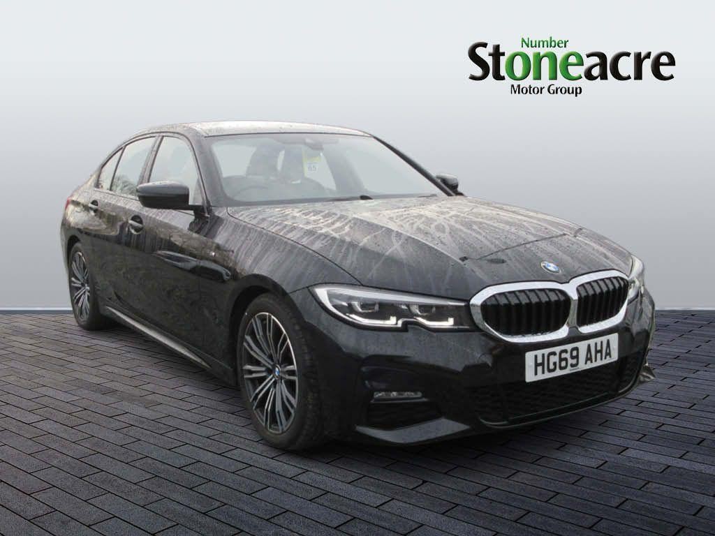 BMW 3 Series Image 1