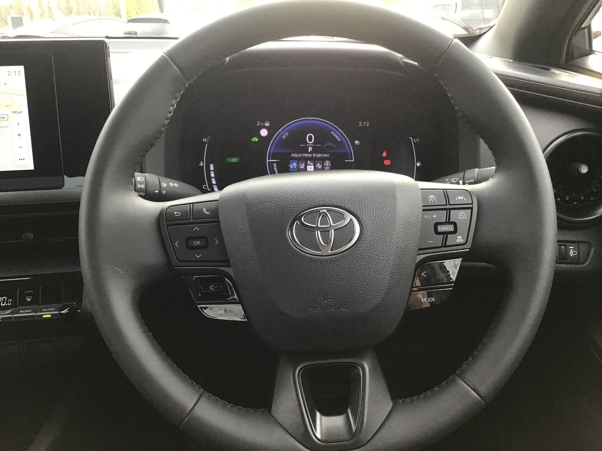 Toyota C-HR Image 16