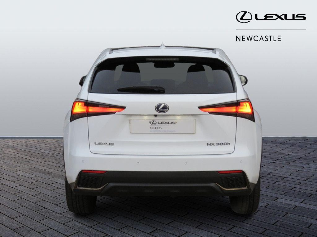 Lexus NX Image 6