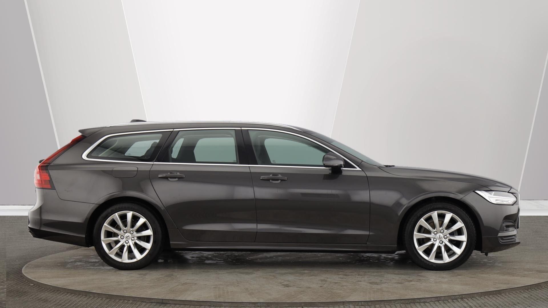 Volvo V90 Image 2