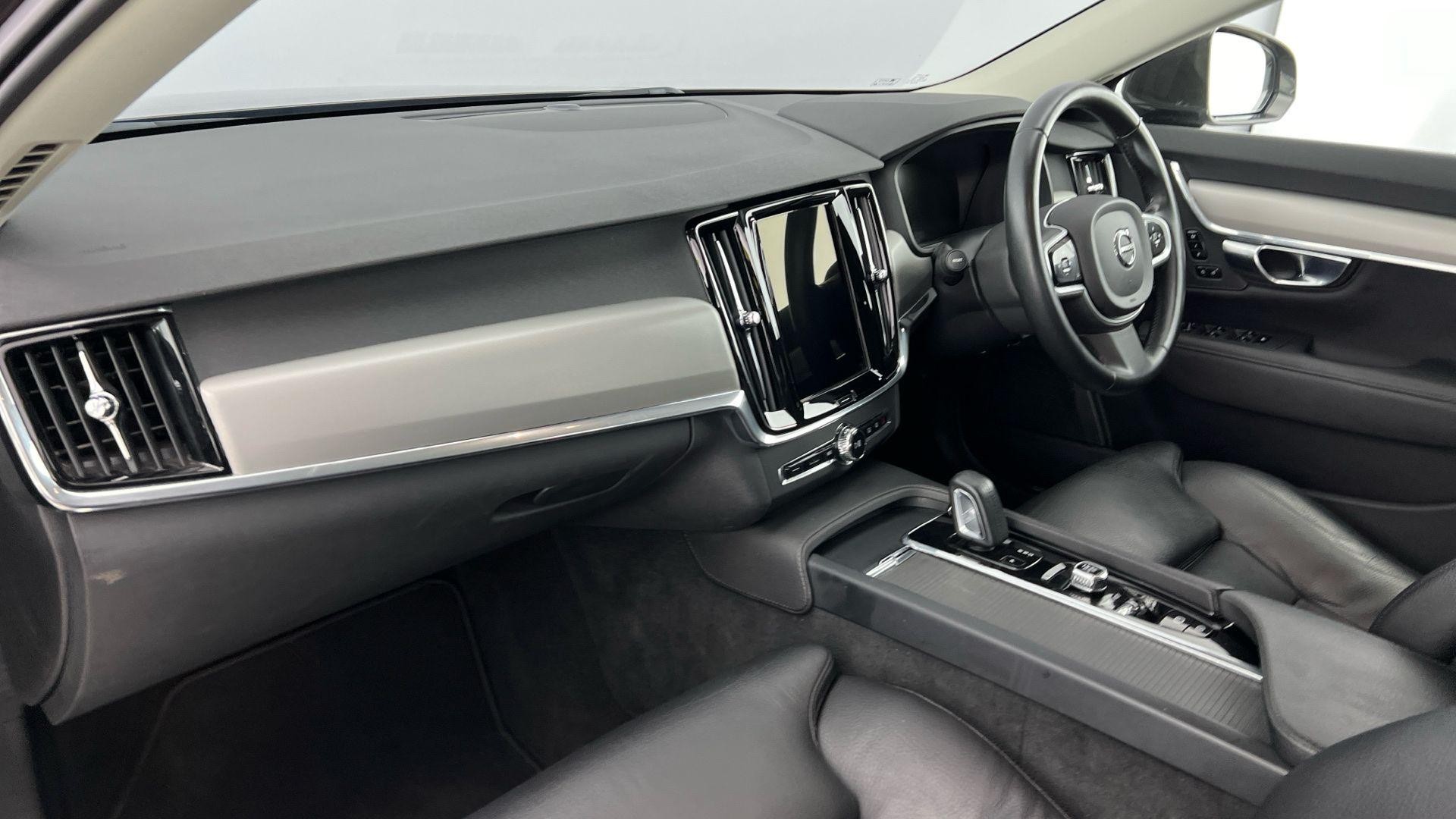 Volvo V90 Image 6