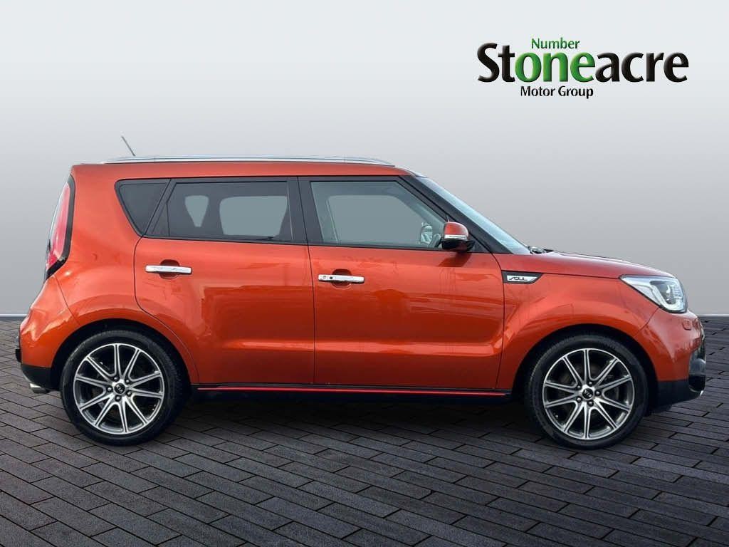 Kia Soul Image 2