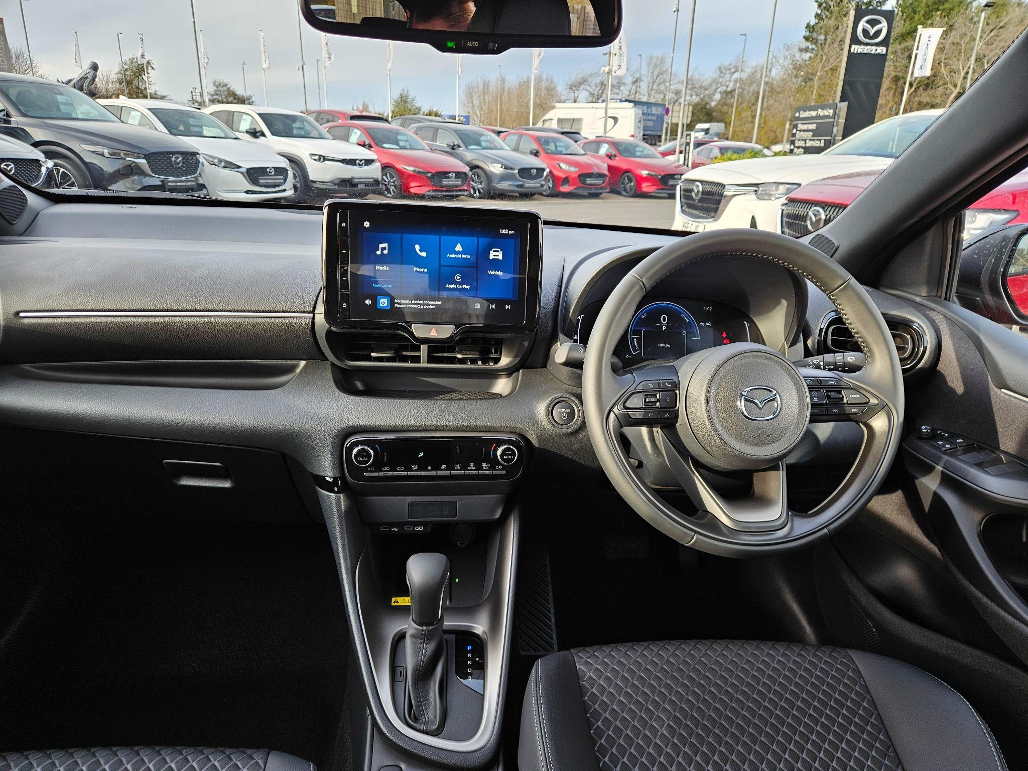 Mazda2 HYBRID Image 12