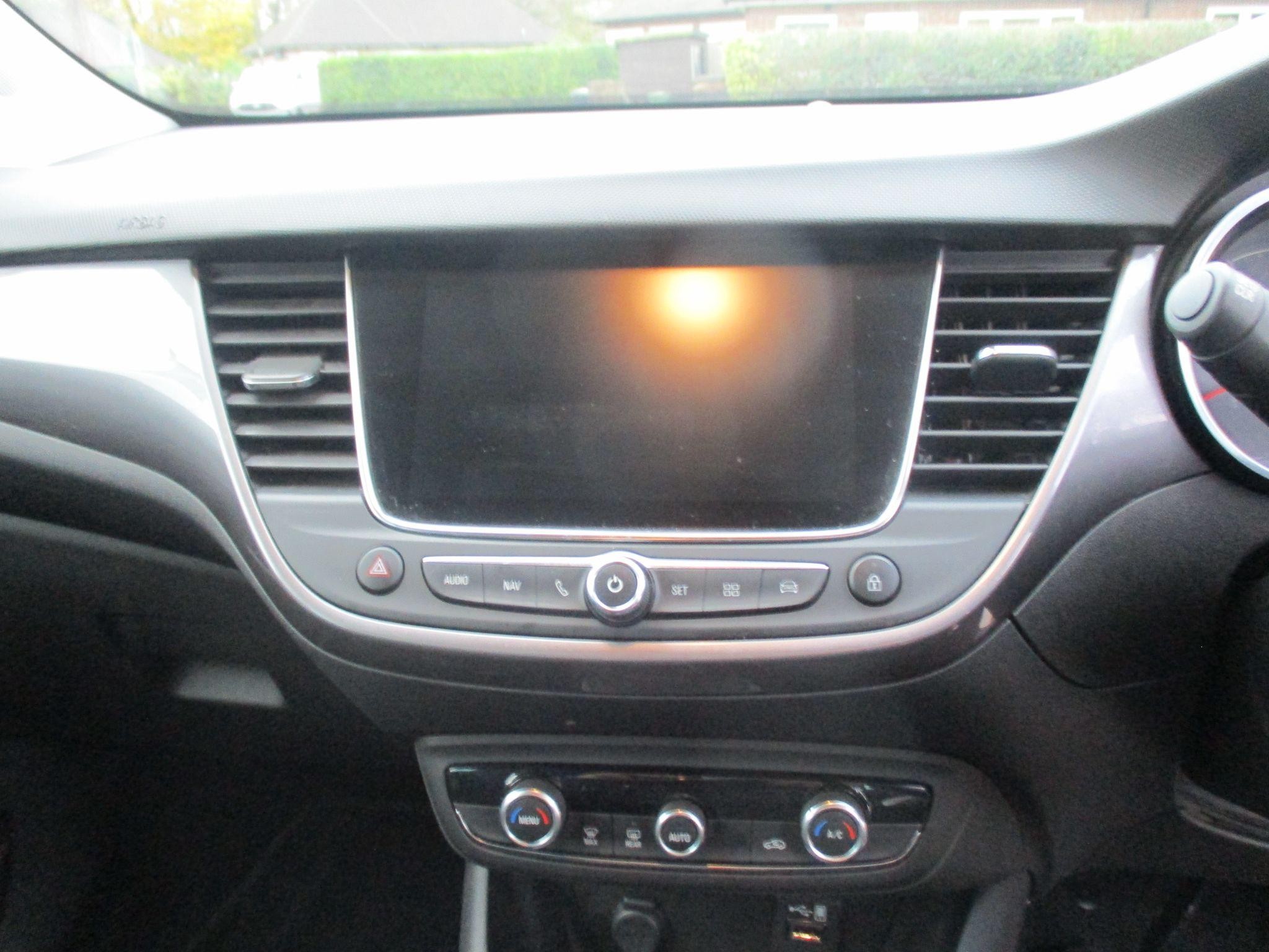 Vauxhall Crossland X Image 12