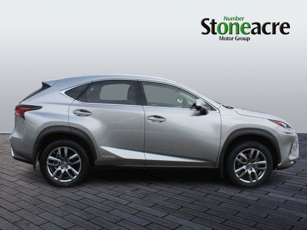 Lexus NX Image 2