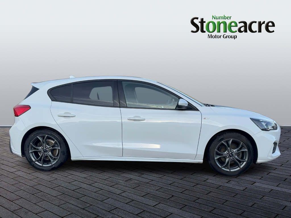 Ford Focus Image 7