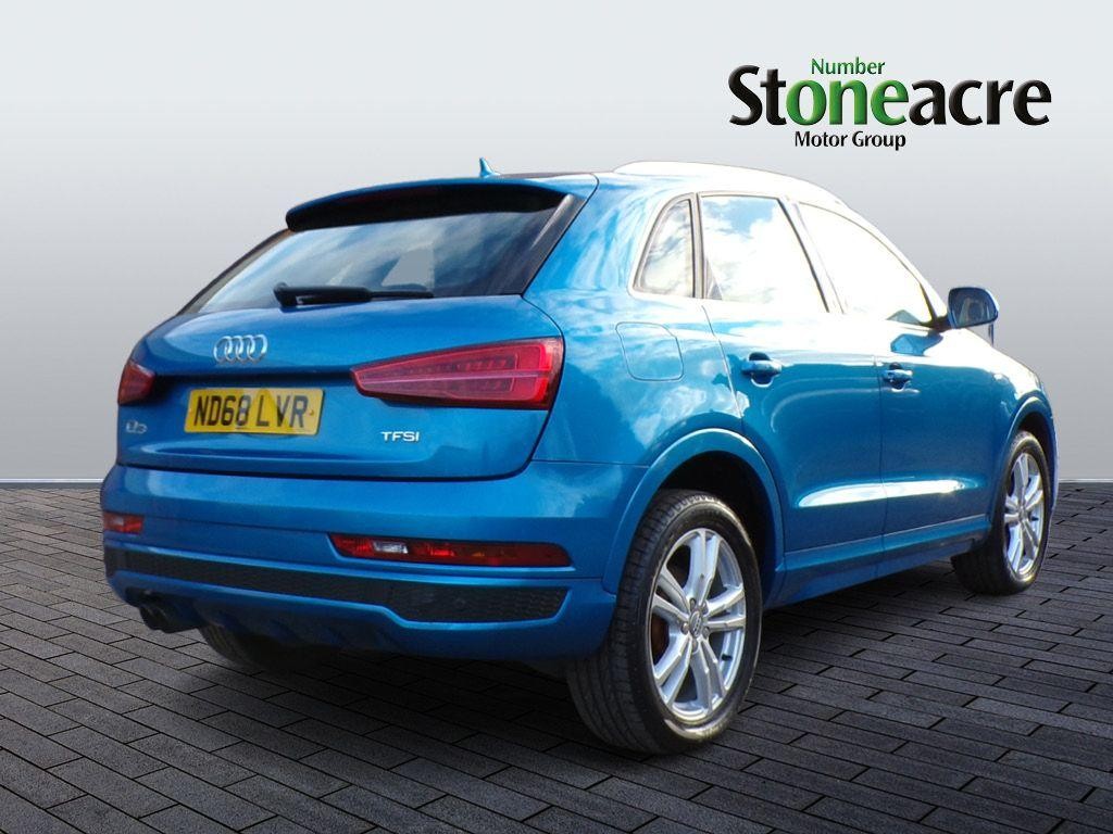 Audi Q3 Image 3