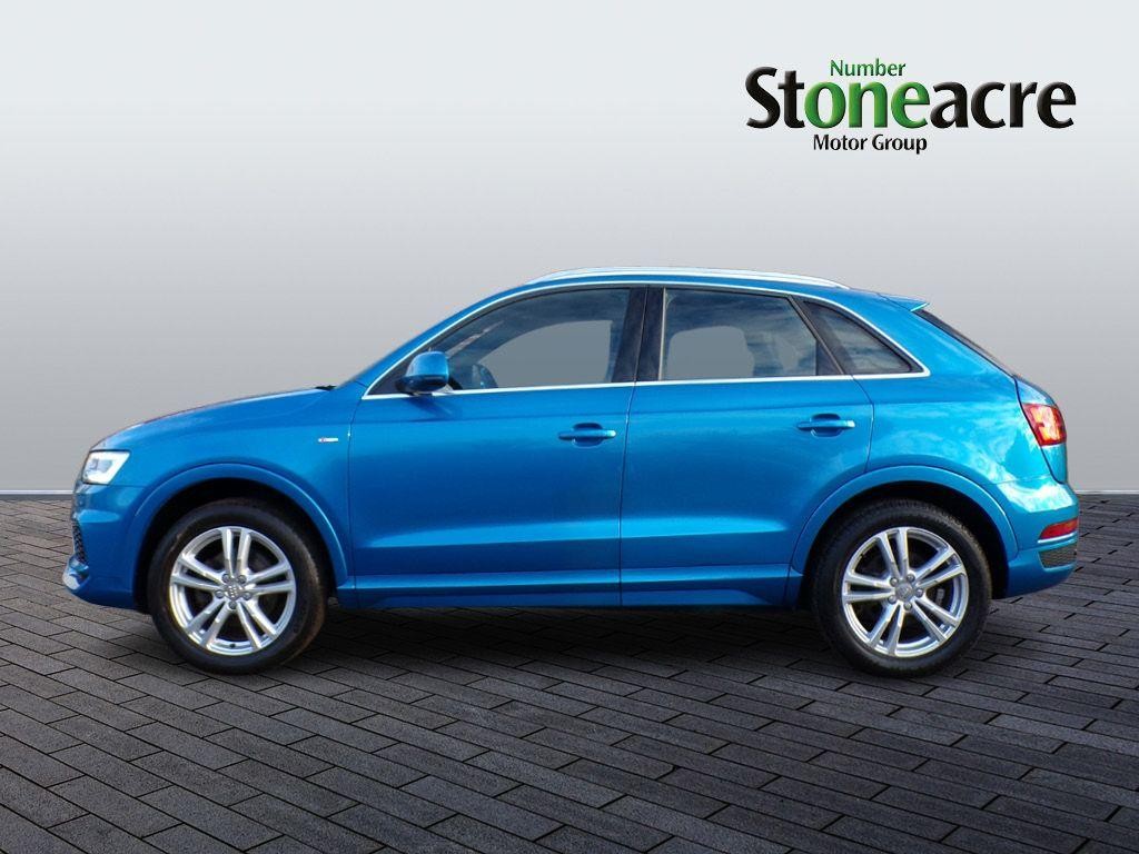 Audi Q3 Image 6