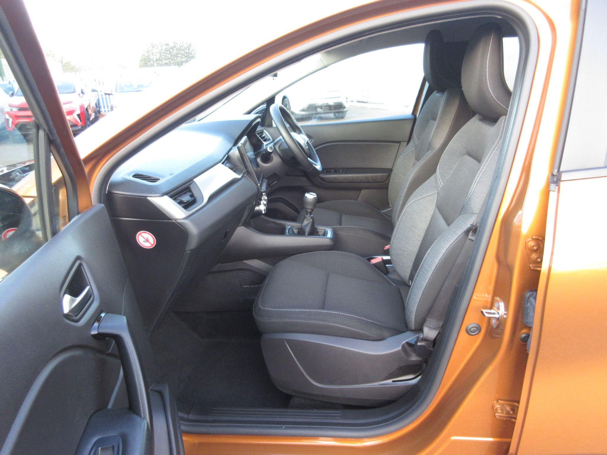 Renault Captur Image 11