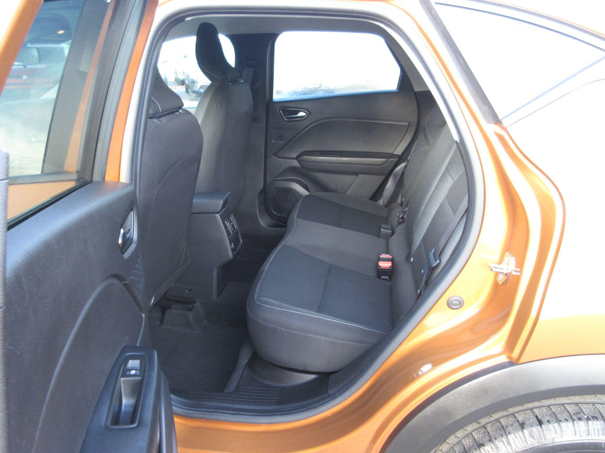 Renault Captur Image 12