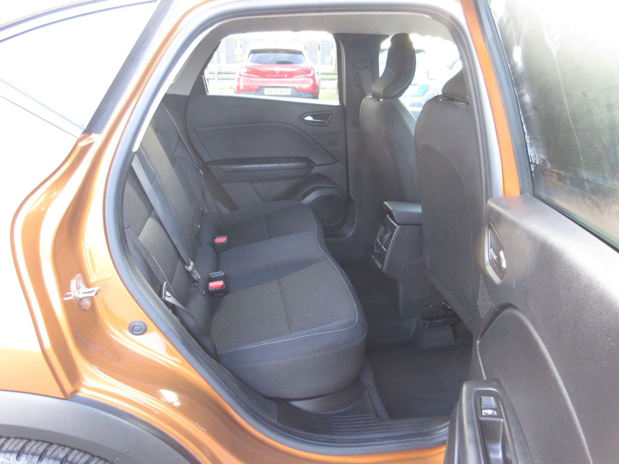 Renault Captur Image 13