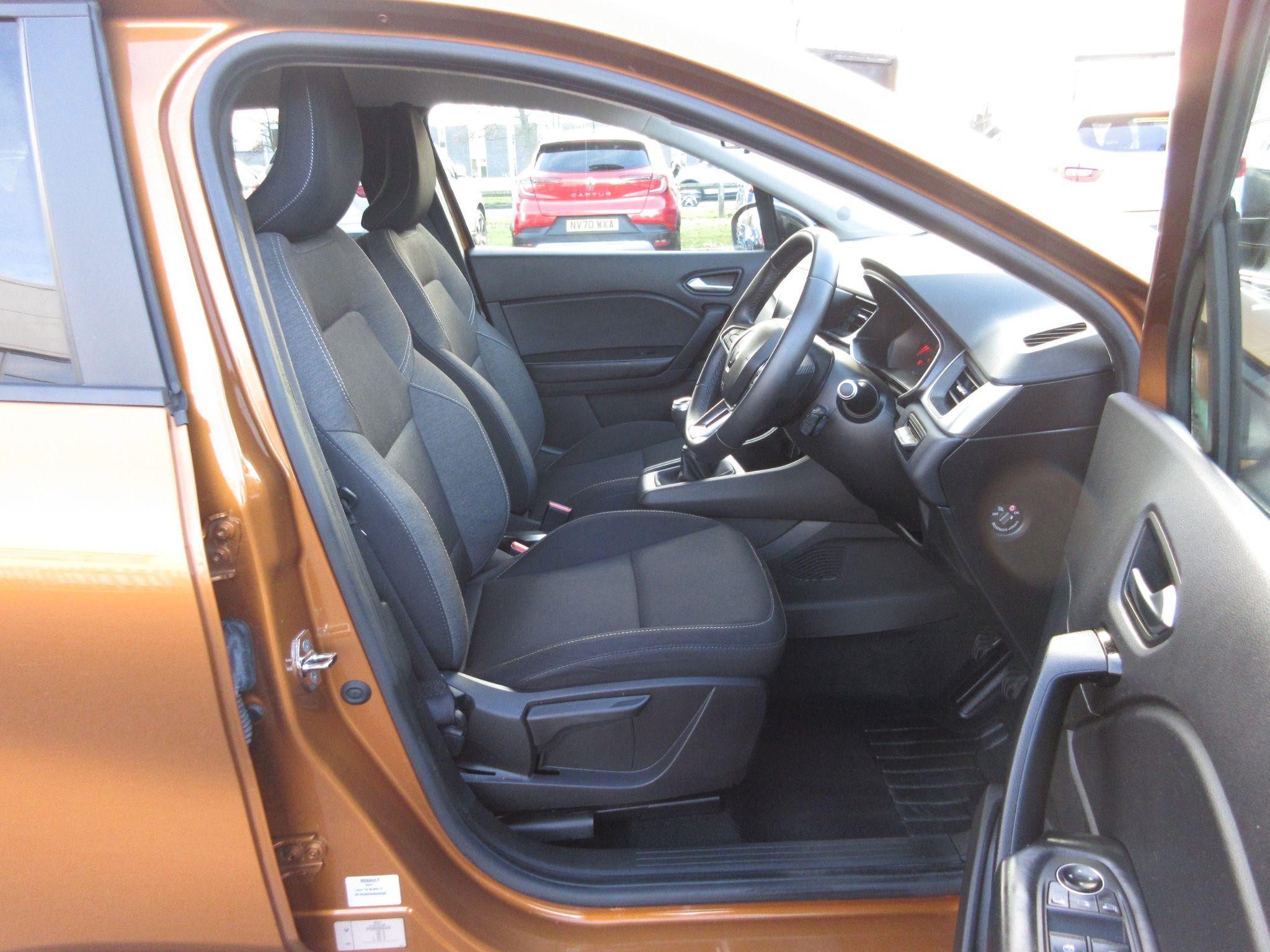 Renault Captur Image 14