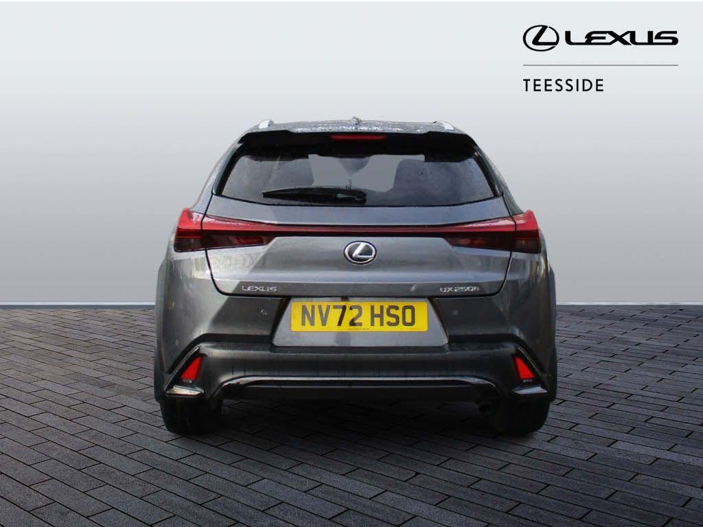 Lexus UX Image 6