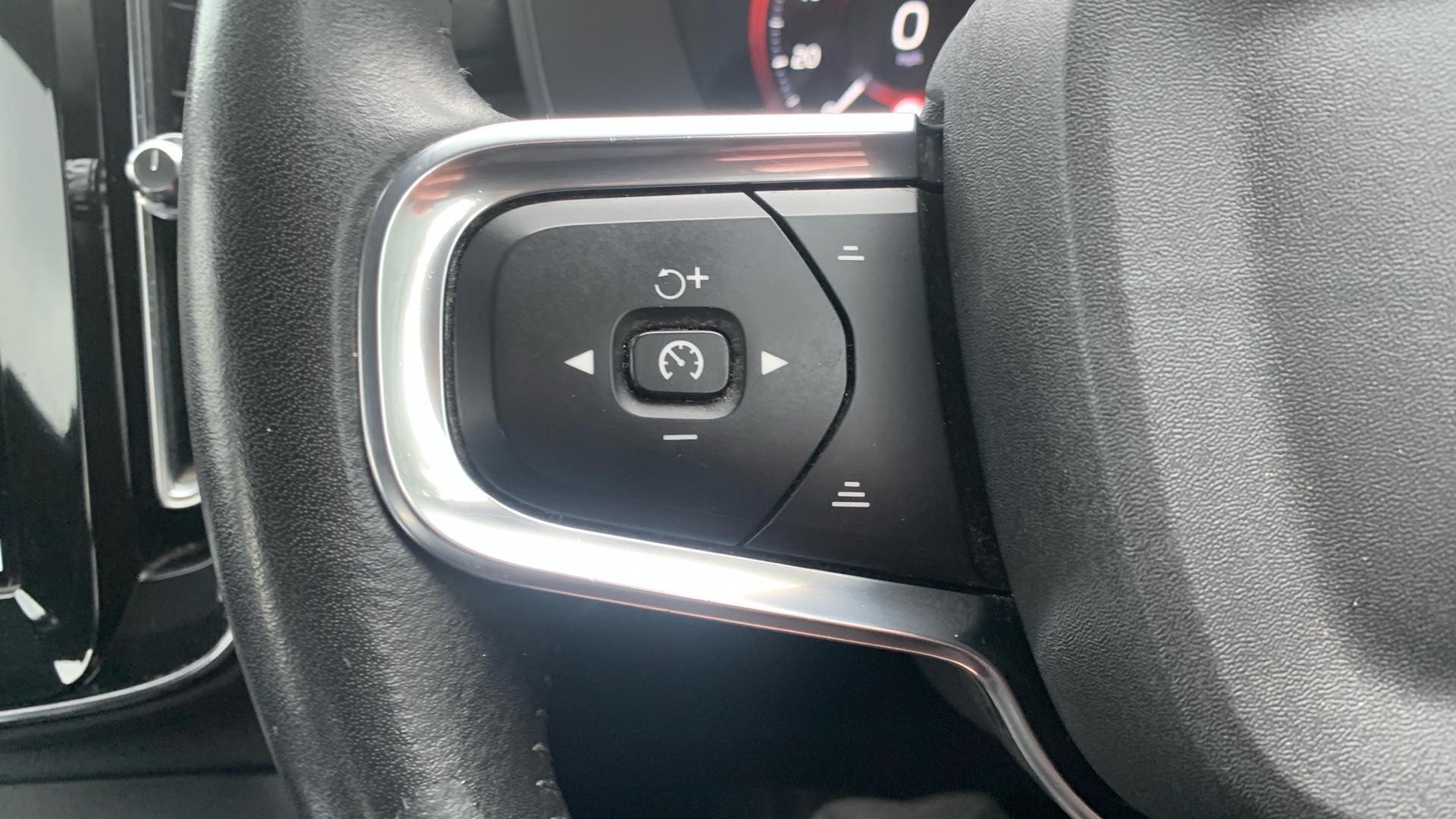 Volvo XC40 Image 18