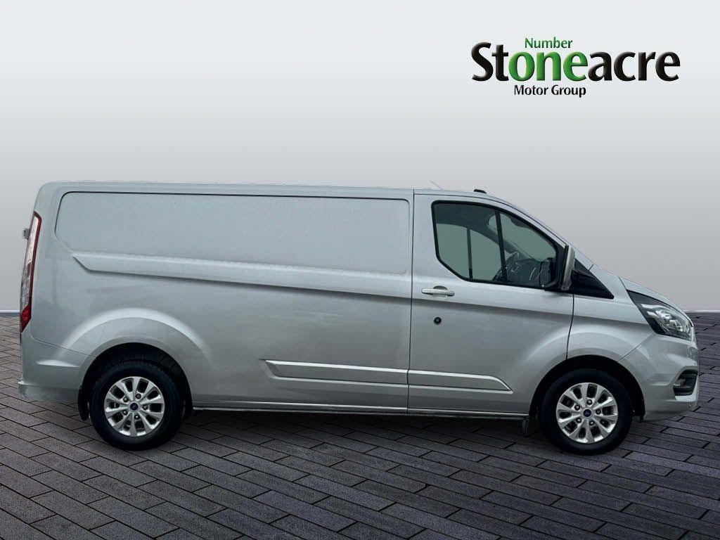 Ford Transit Custom Image 4