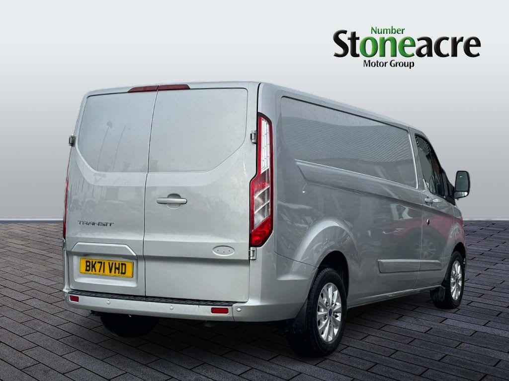 Ford Transit Custom Image 7