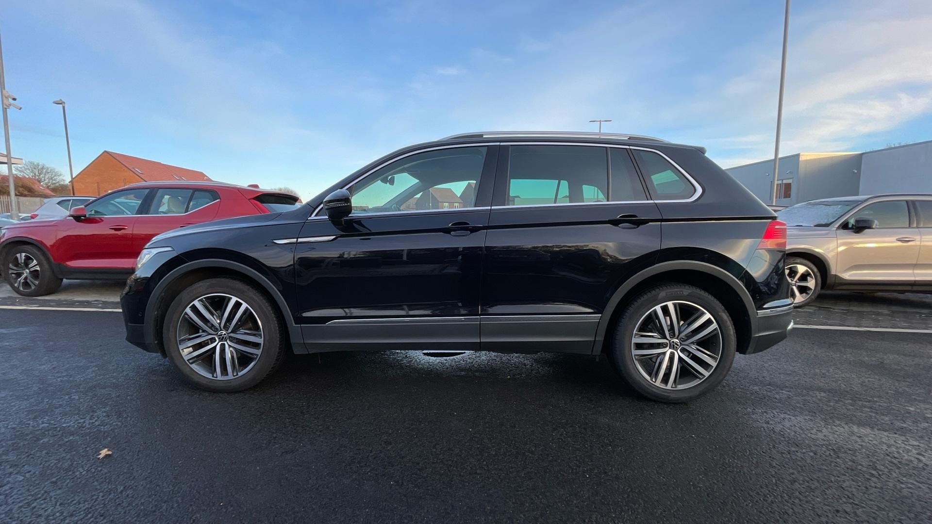 Volkswagen Tiguan Image 8