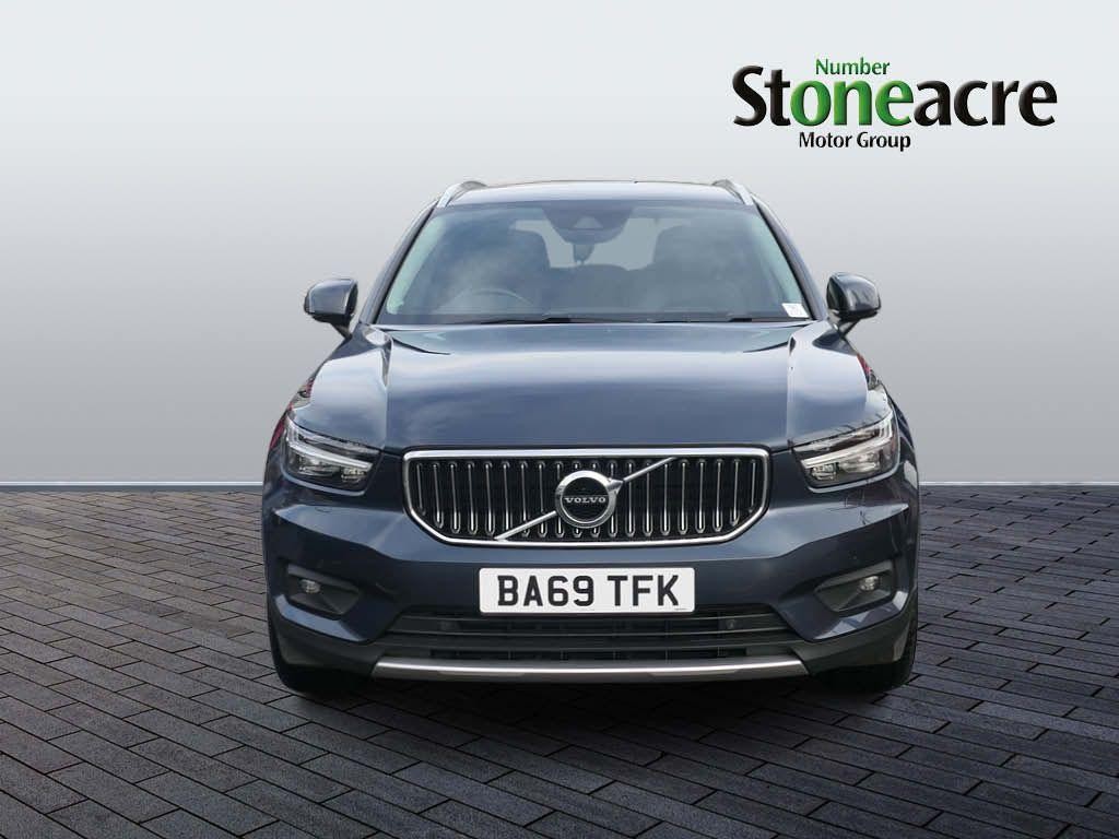 Volvo XC40 Image 2