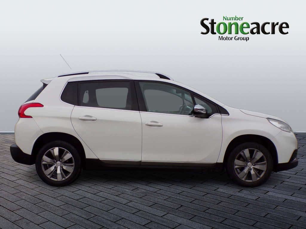 Peugeot 2008 Image 2