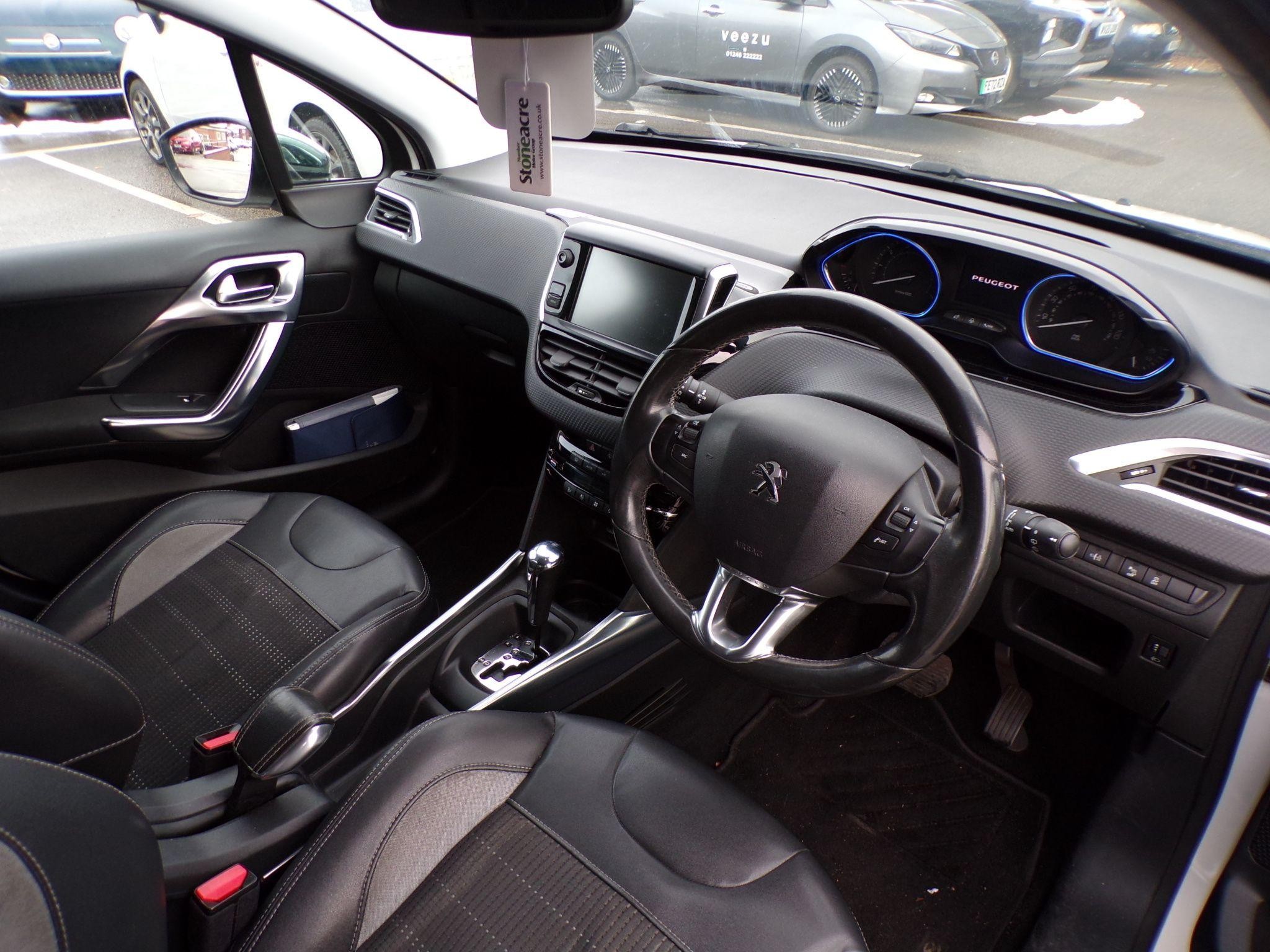 Peugeot 2008 Image 15