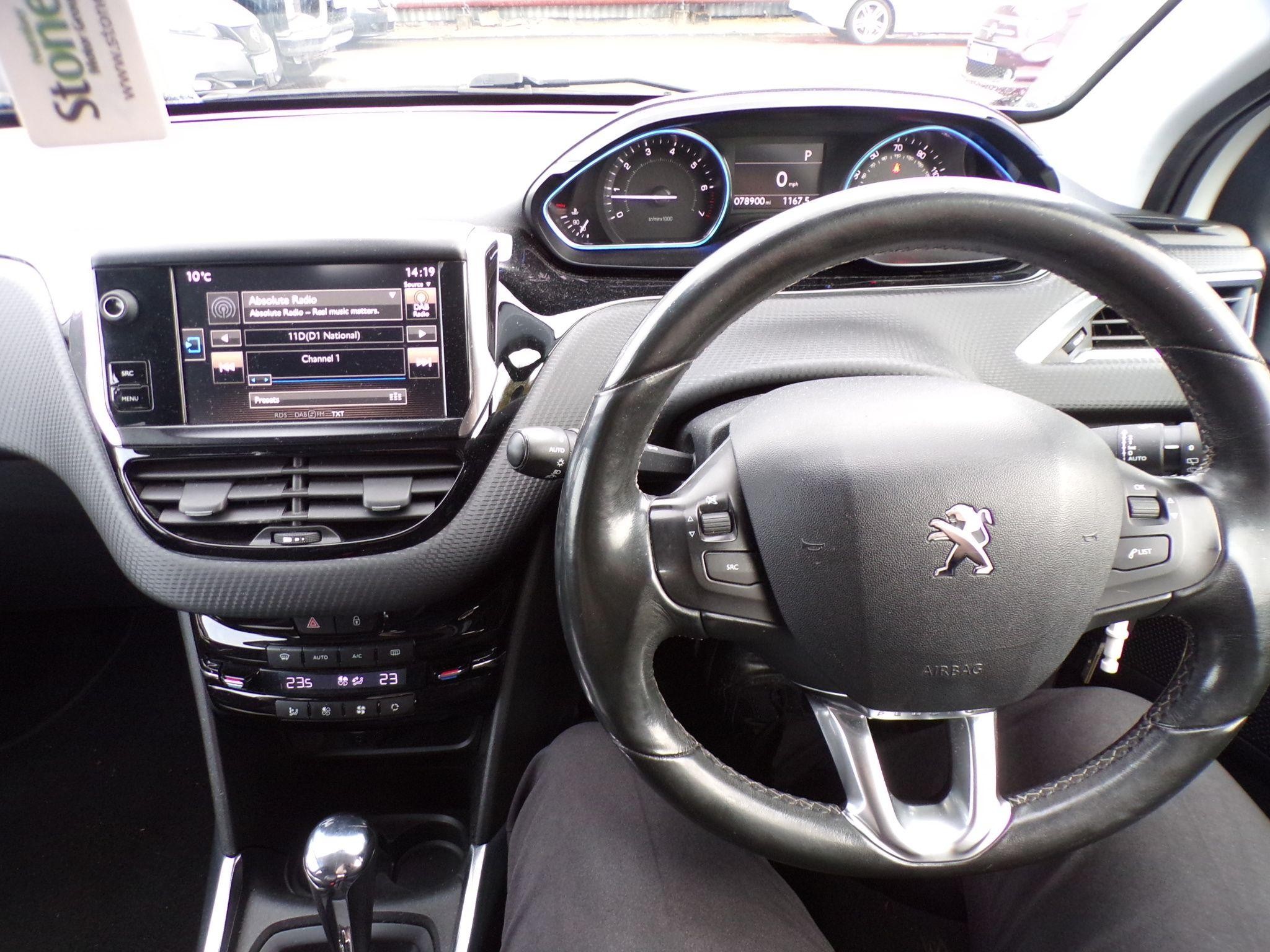 Peugeot 2008 Image 21