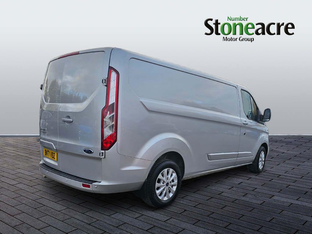 Ford Transit Custom Image 3