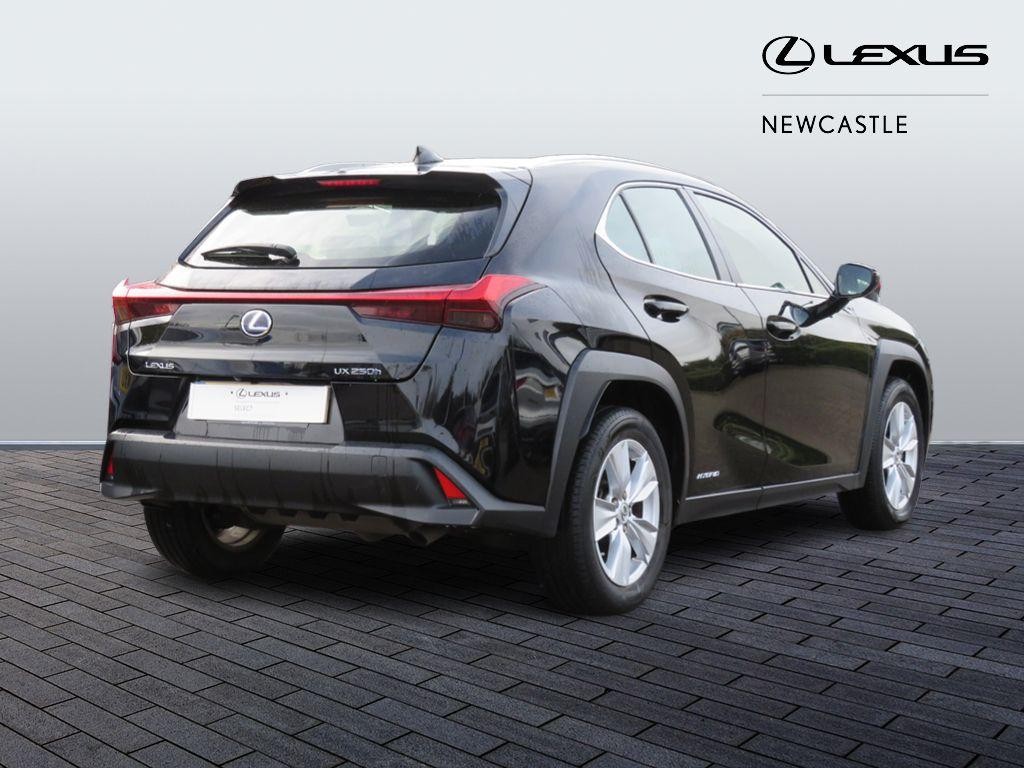 Lexus UX Self-Charging Hybrid Image 5