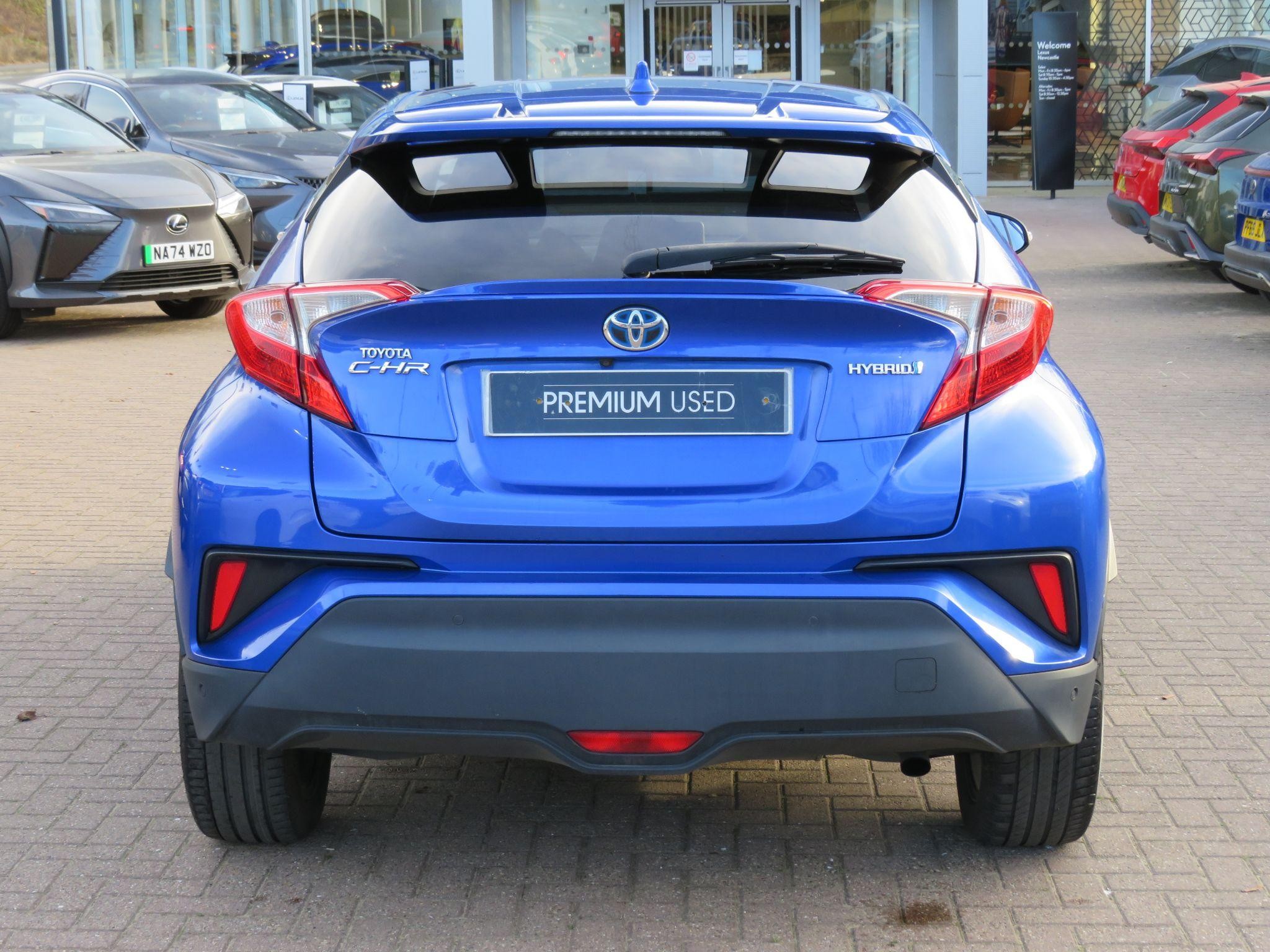 Toyota C-HR Image 6