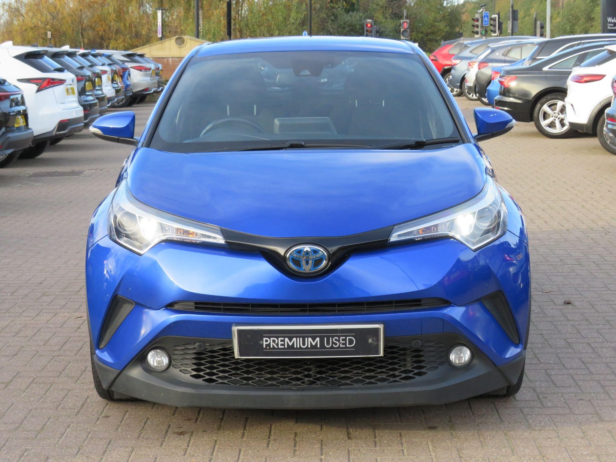 Toyota C-HR Image 10