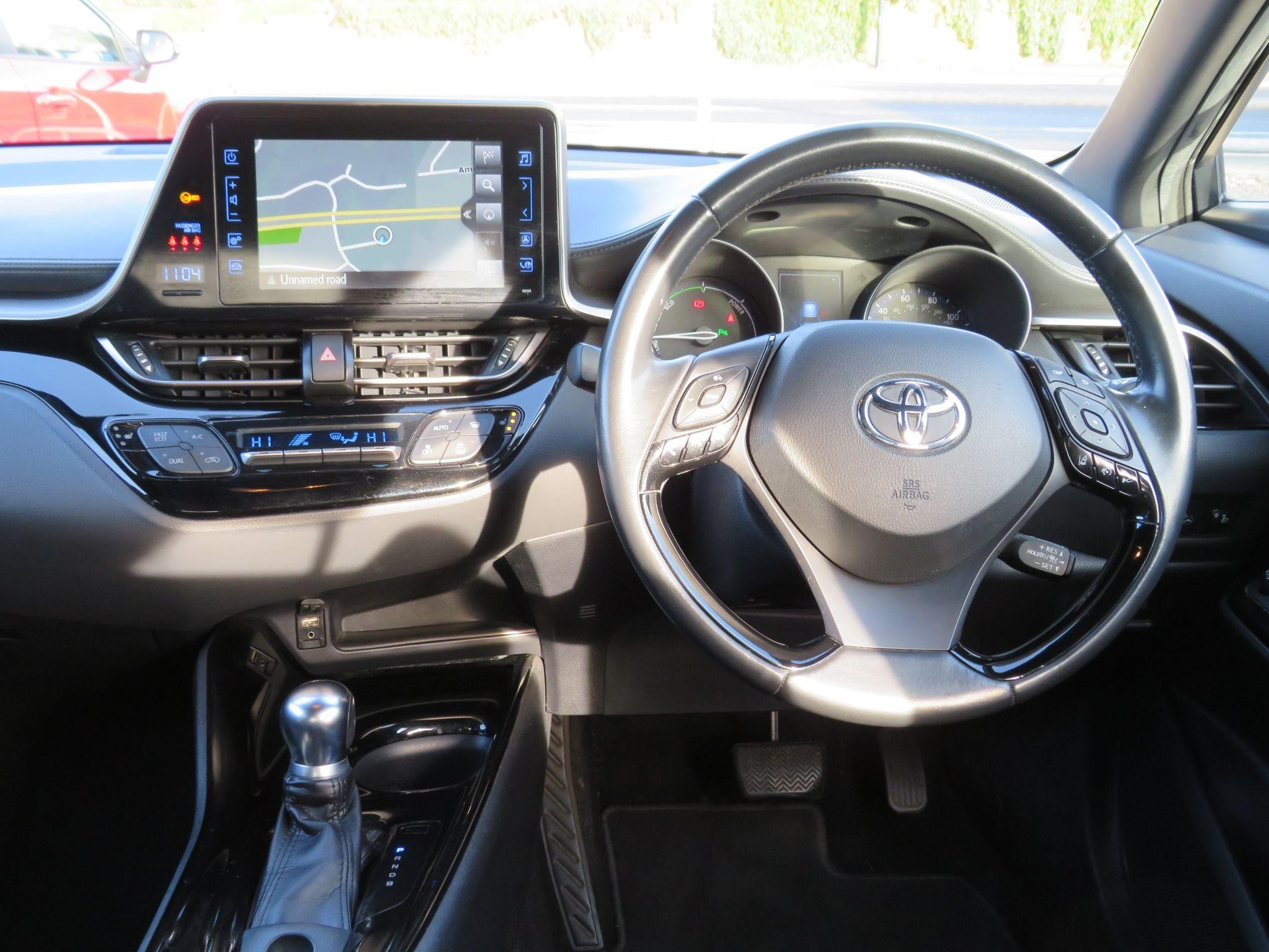 Toyota C-HR Image 14