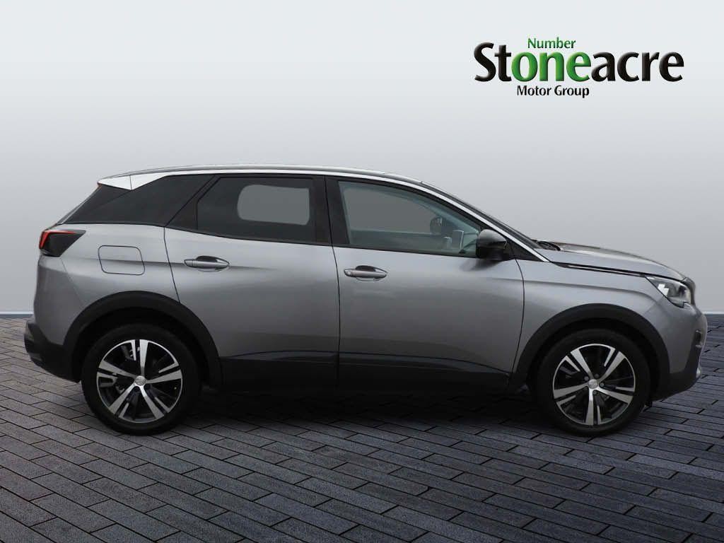 Peugeot 3008 Image 2