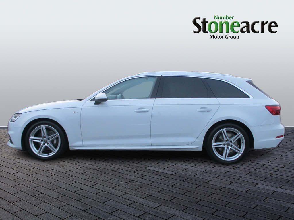 Audi A4 Avant Image 6