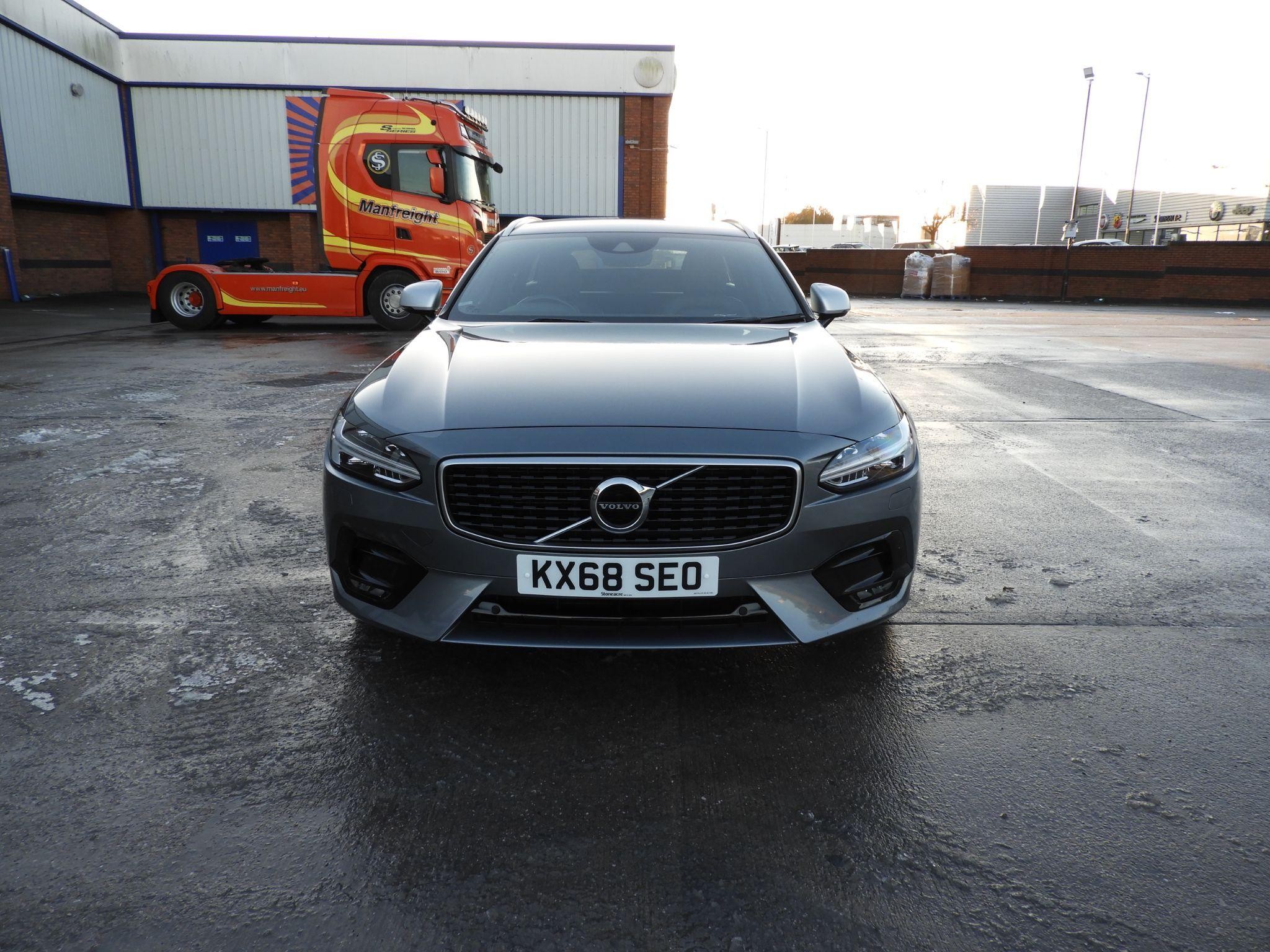 Volvo V90 Image 8