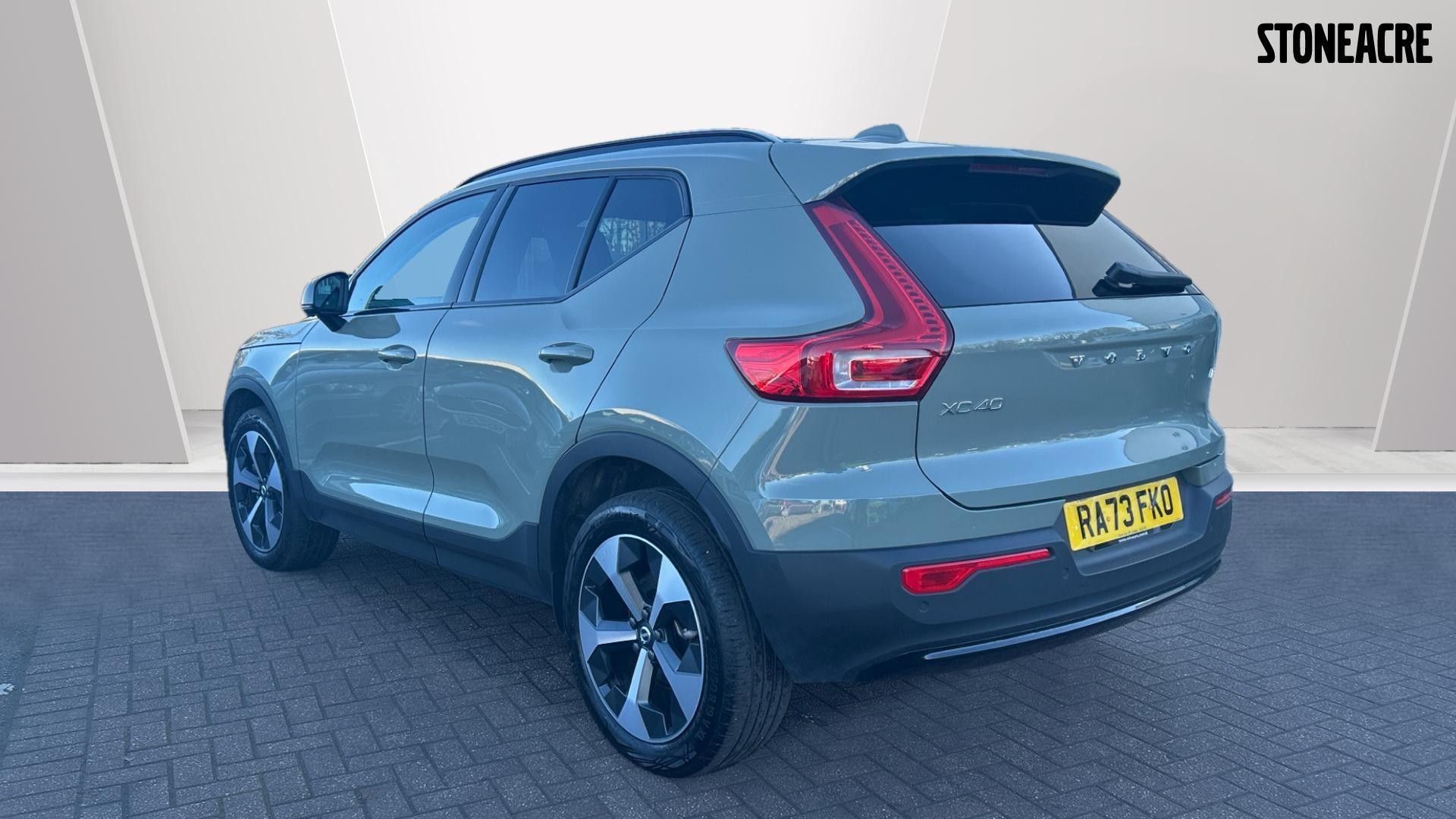 Volvo XC40 Image 2