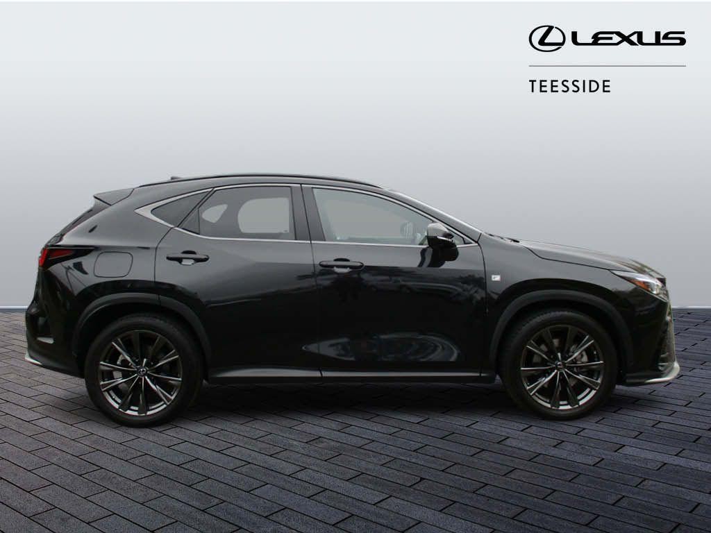 Lexus NX Image 4