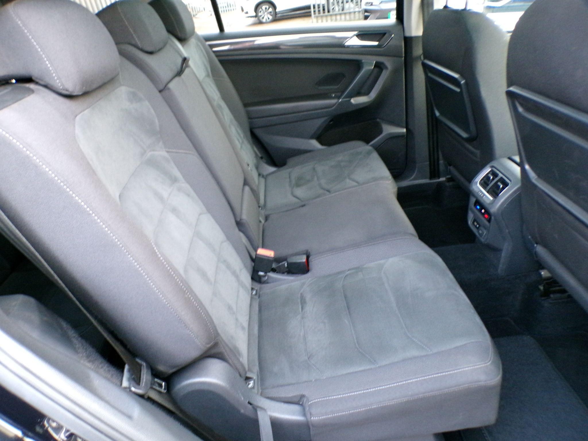 Volkswagen Tiguan Allspace Image 21