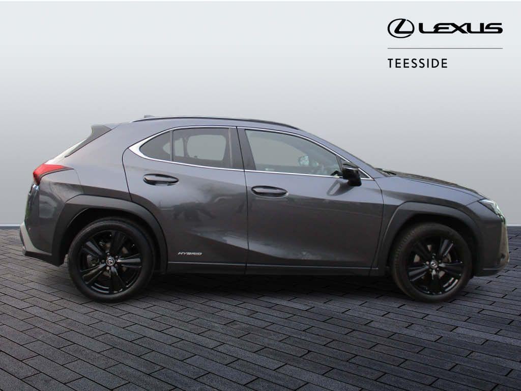 Lexus UX Self-Charging Hybrid Image 4