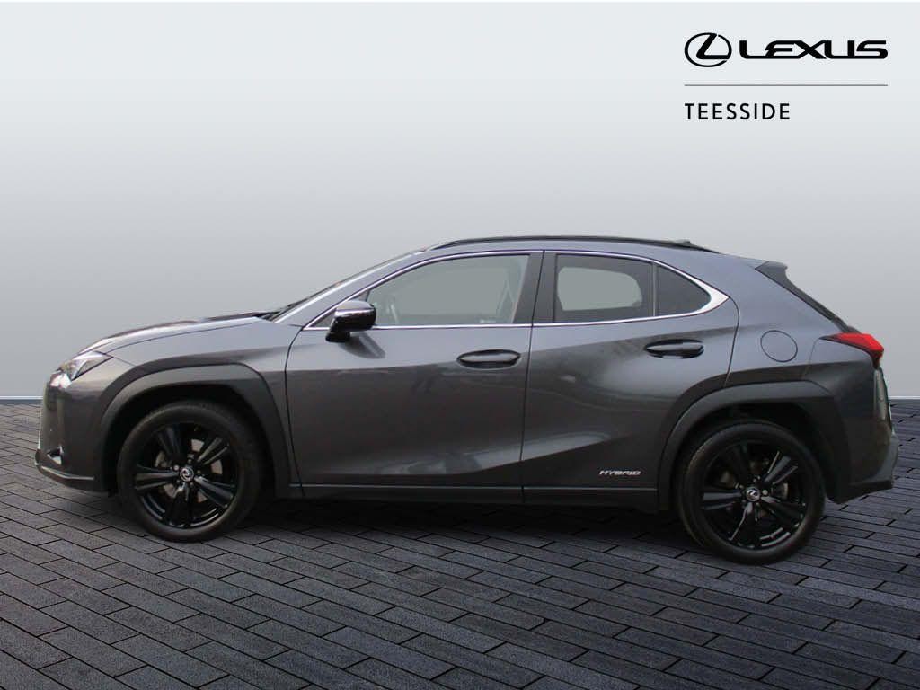 Lexus UX Self-Charging Hybrid Image 8