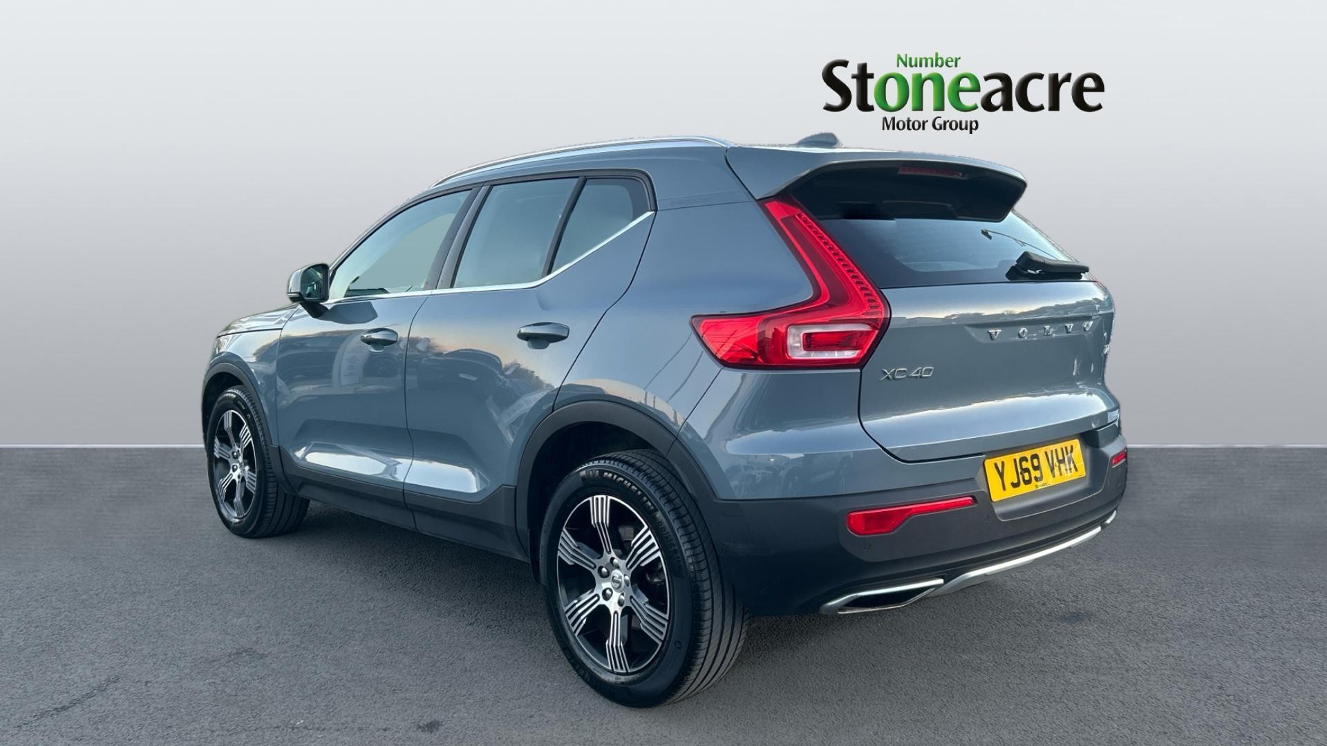 Volvo XC40 Image 2