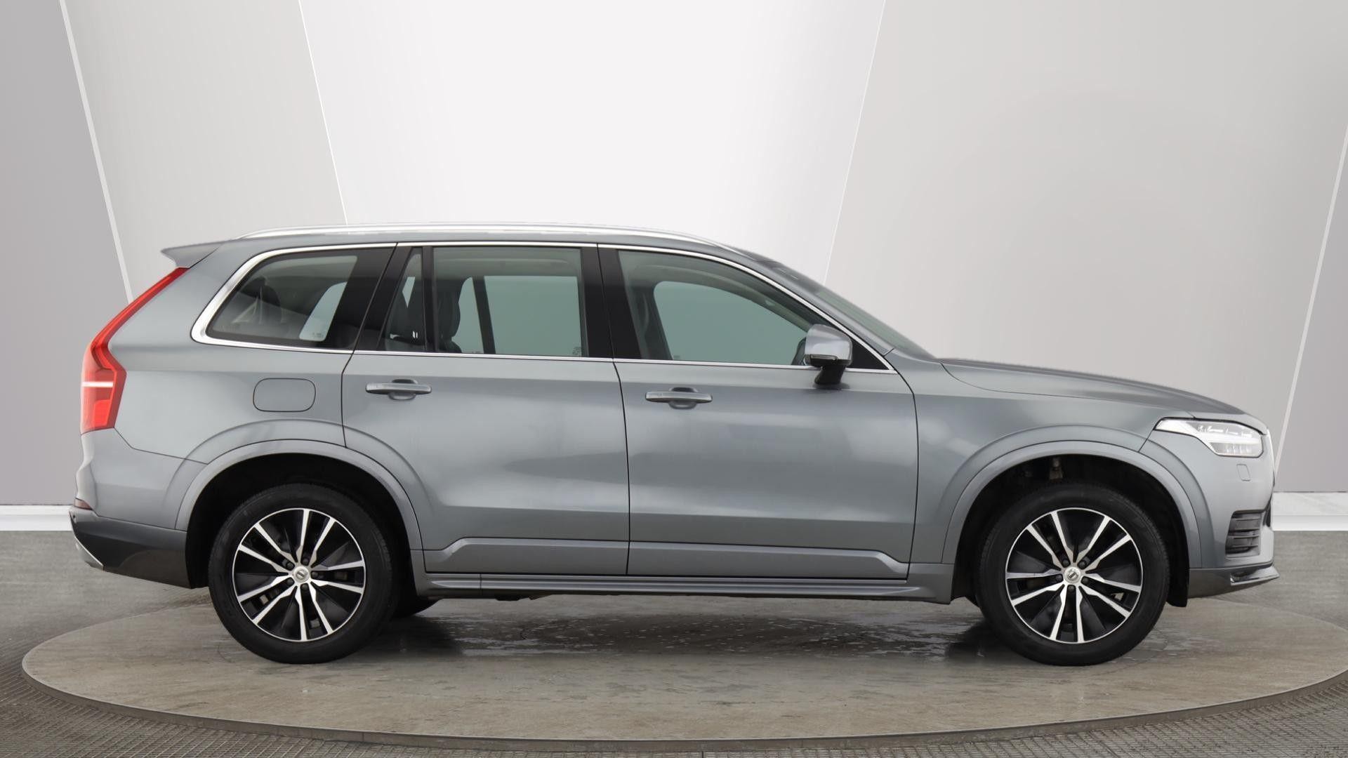 Volvo XC90 Image 2